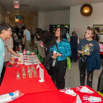 Students visiting the Minnesota Taiwanese Group at CultureFest 2023